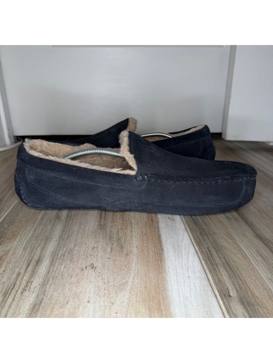 UGG Ascot Black Leather Slippers Sherpa Wool Blend Insoles Men’s Sz 15 main image 5